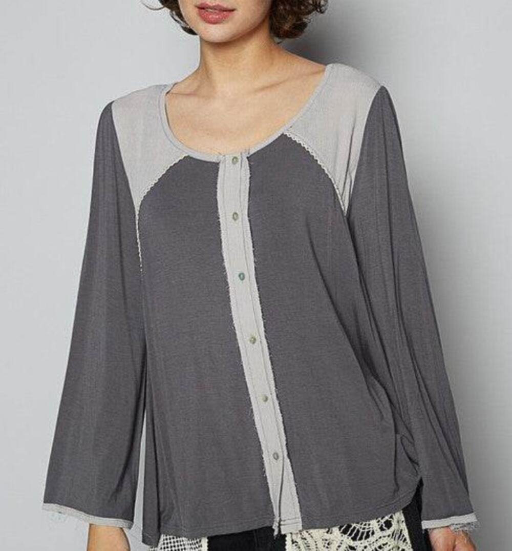 POL Contrast Button Front Top Gray Charcoal Boho Soft Knit Size Small